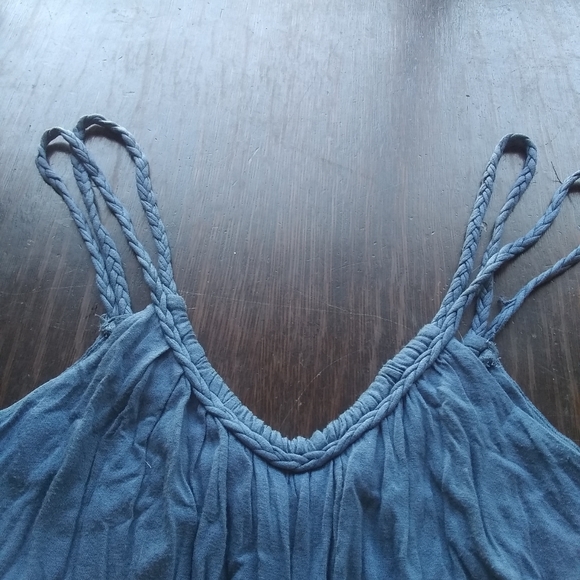 Blue tank top - Picture 2 of 4